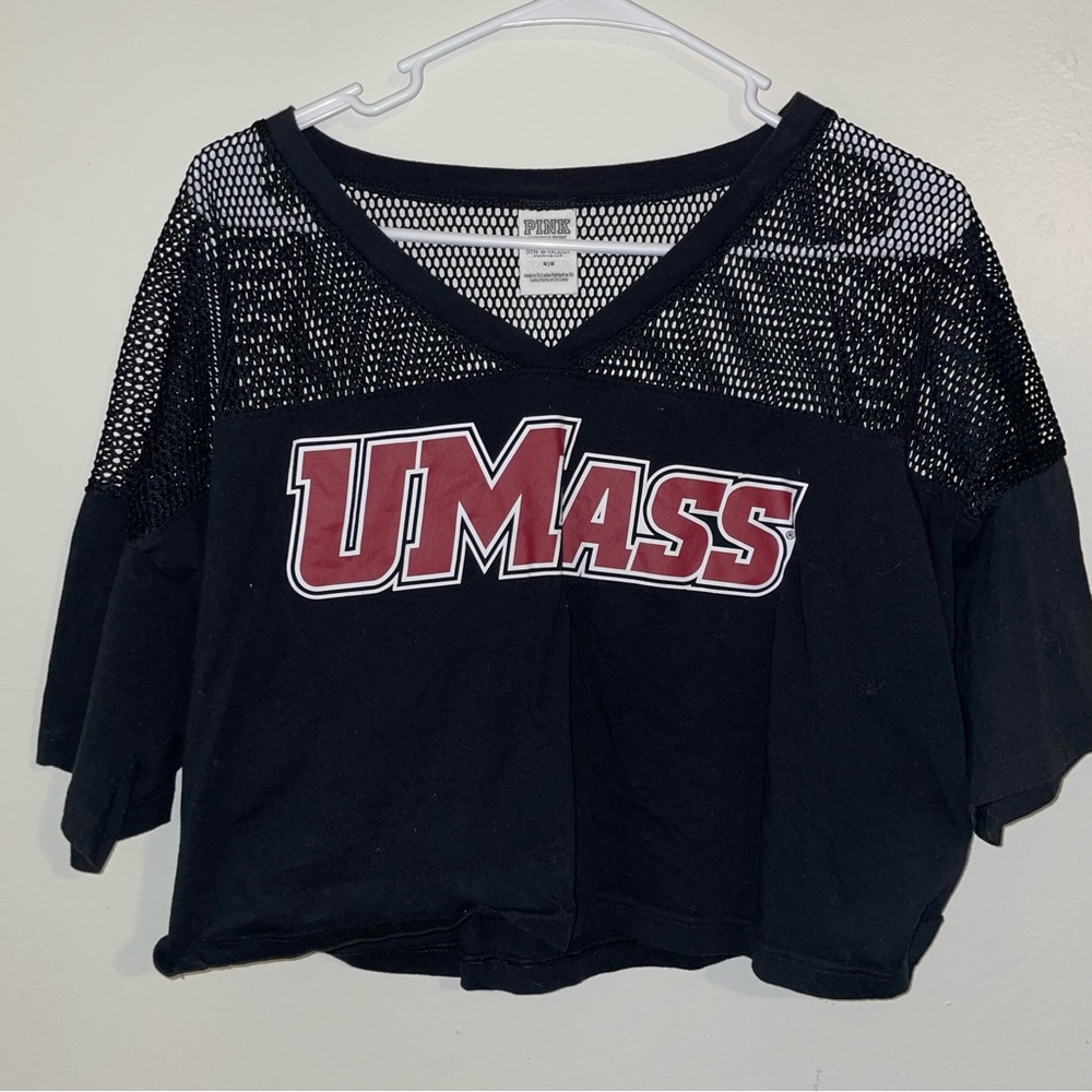 Victoria Secret Pink Cropped UMass T-Shirt - size medium